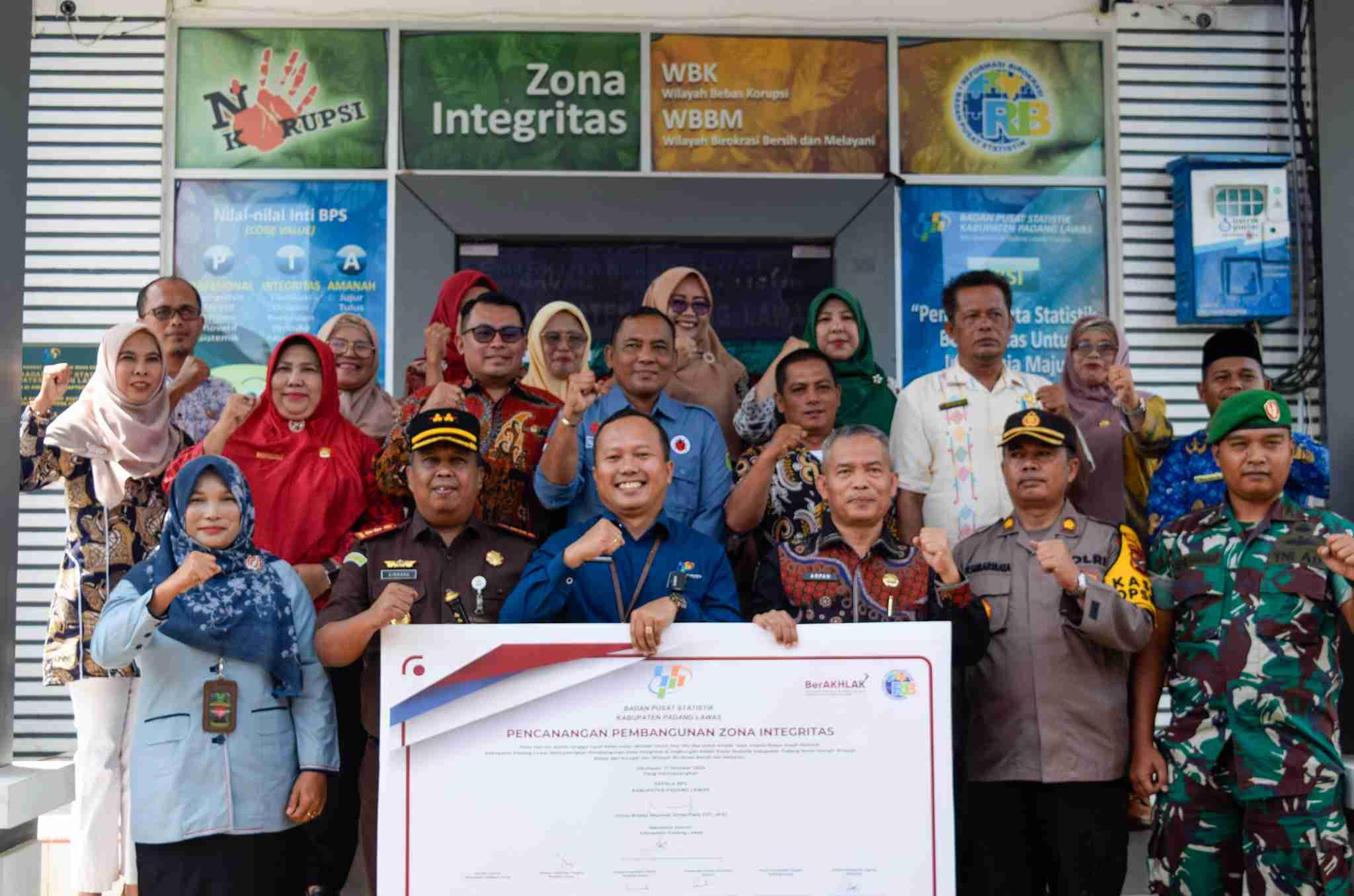 Pencanangan Zona Integritas BPS Kabupaten Padang Lawas